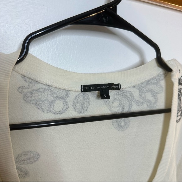 Urban Outfitters sweater size small - Picture 5 of 5